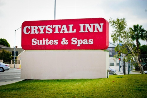 Crystal Inn Suites & Spas image 4