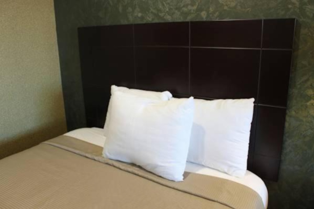 Crystal Inn Suites & Spas